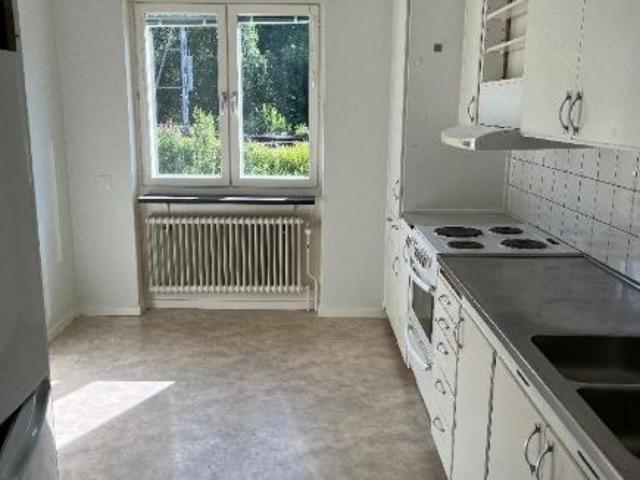 Hällnäs 3rok tillsv 7.475kr/mån 80 m² 7 475 kr