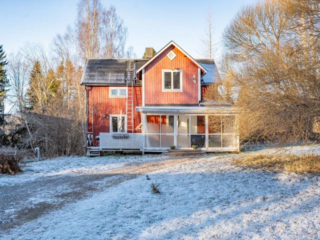 Hallsta 115