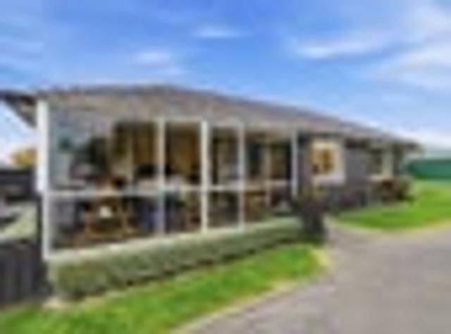 Halswell, 3 bedrooms, $695 pw