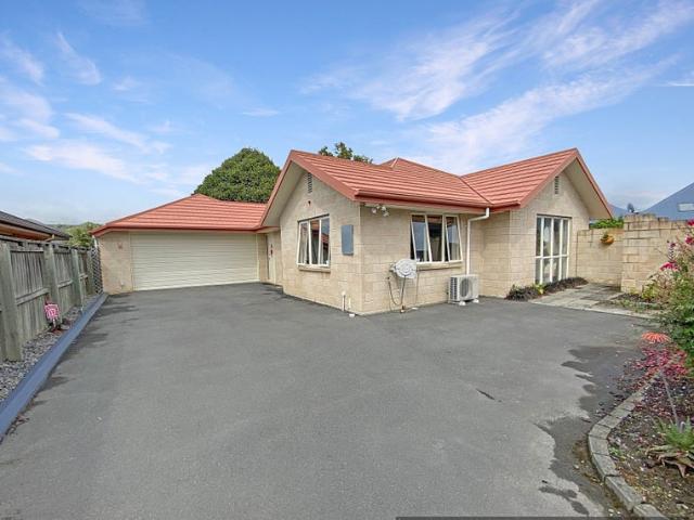 halswell, 3 bedrooms