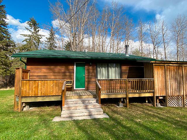 Haranaha Beach: Skeleton Lake, Ab Cabin