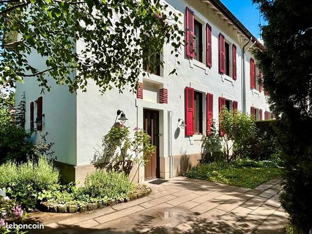 Haras 6 pièces 131 m²