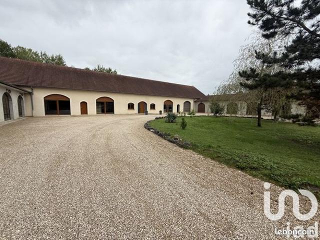 Haras 7 pièces 215 m²