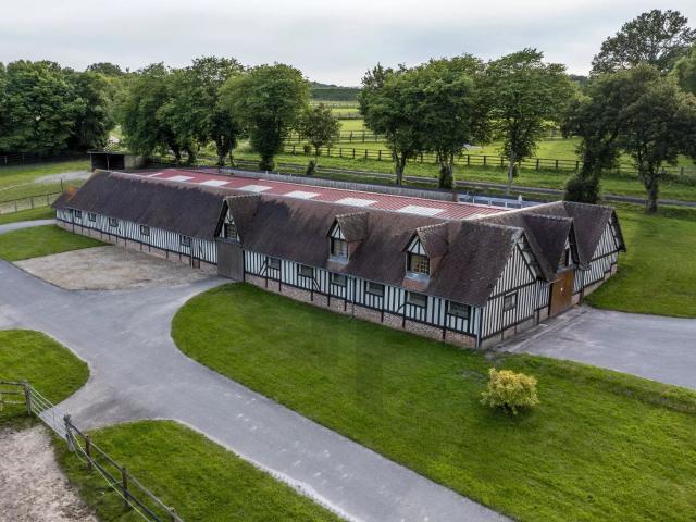 Haras d’exception – 180 hectares – Domaine d’élevage et d’en. m² Mardilly