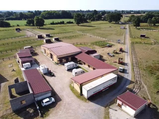 Haras et piste d’entrainement sur près de 19 hectares
