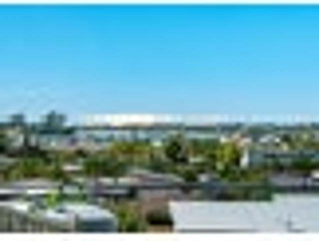 Harbour Views & Modern Living