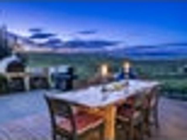 Harbour Views, Country Living & Endless Appeal