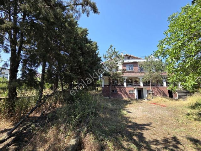 Harika 550 M2 Arsa İçerisinde Muhteşem Villa
