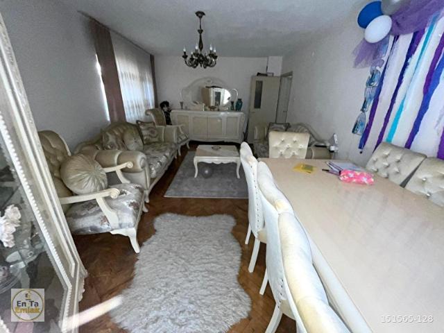 HARMAN MAHALLESİNDE MİLLET BAHÇESİ YANI CADDE ÜZERİ SATILIK 3+1 DAİRE