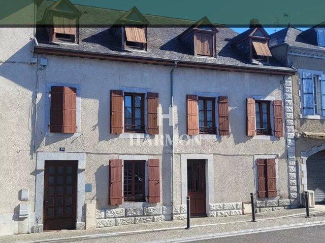 Harmon à vendre: T3 duplex Oloron