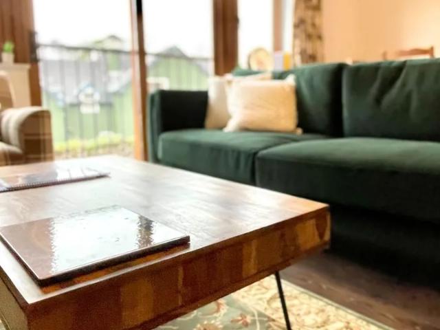 Harriet's Cottage, stylish stay, 3min walk to town