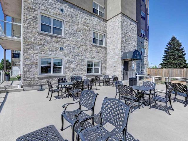 Harris Place Apartments 1 Bedroom Apartment for Rent at 555 Park Rd N & 335 Dunsdon St, Brantford, ON N3R 0B4 Brier Park