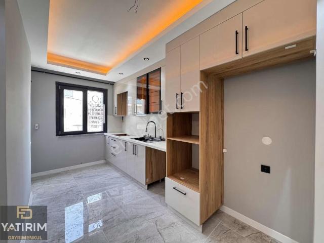 Hastane Yakını Asansörlü Deniz Manzaralı 3+1 120 M2 Ara Kat