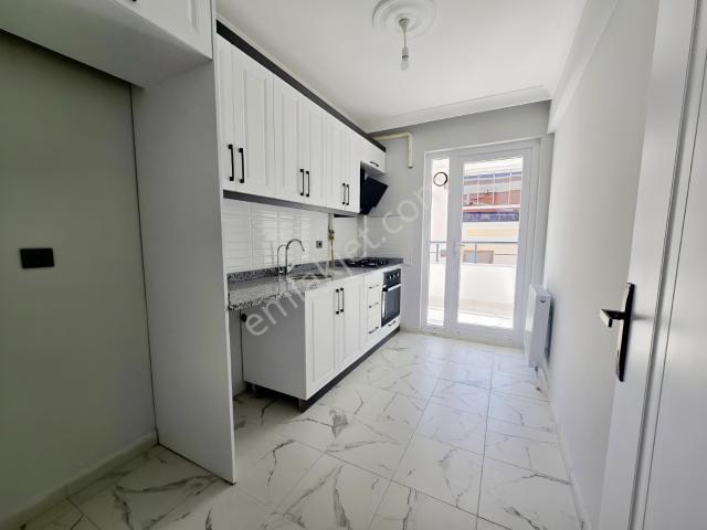 Hastane Yakını Kapalı Mutfaklı Kiralık 1+1