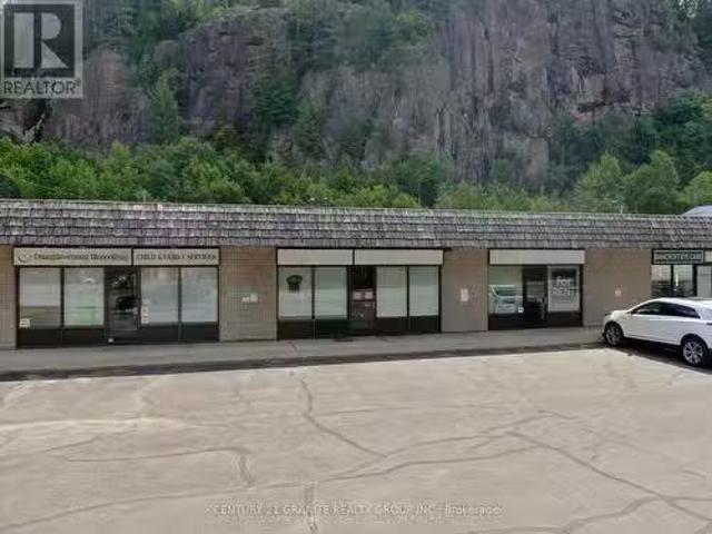 Hastings Street N, Bancroft Bancroft Ward, ON, K0L 1C0 co.