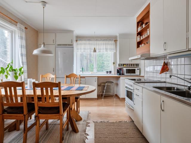 Hästskovägen 10