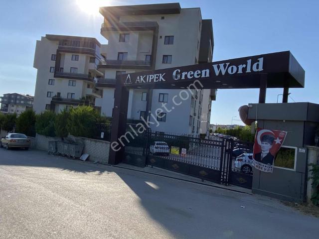 Hasanağa Kızılcıklı'da Havuzlu Sitede Kiralık 3+1 Geniş Daire.