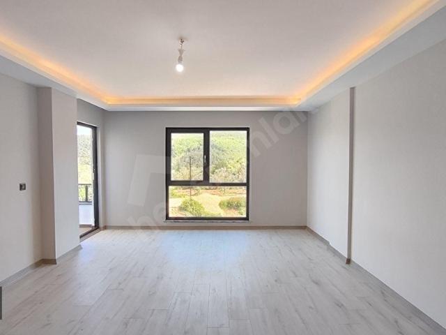 HASANAĞA'DAKAYRA PARK EVLERİ 3.KAT 2+1 SIFIR KİRALIK DAİRE D9