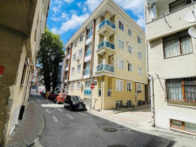 Hasanpaşa Gazhaneye Yakın Genç Binada Satılık 4+2 Dublex Daire