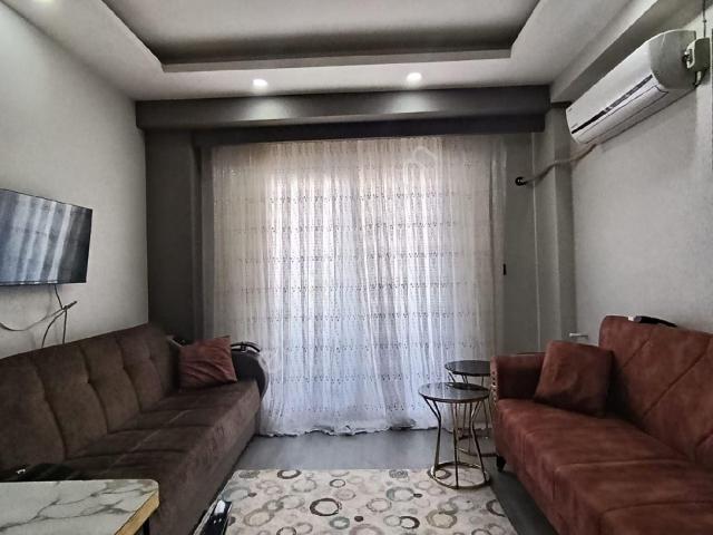 Hasarsız Cadde Üzeri 1+1 1. Kat Köşe Daire Full Eşyalı Satılık 1.630 Bin