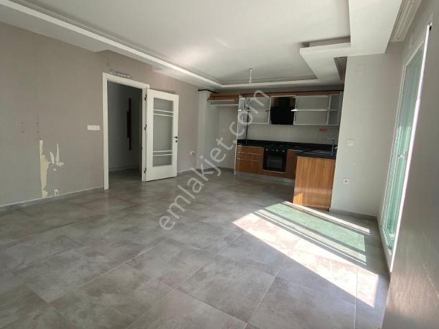 Hasarsız İskanlı 2+1 Kiralık Kombili Daire
