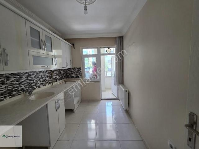 Hasköy Meydanında Satılık 2+1 Daire Yüksek Giriş 90 M²