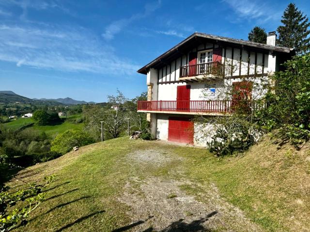 HASPARREN Maison individuelle avec vue panoramique