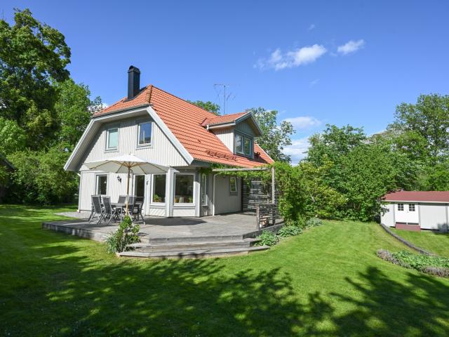 Hasseluddsvägen 7