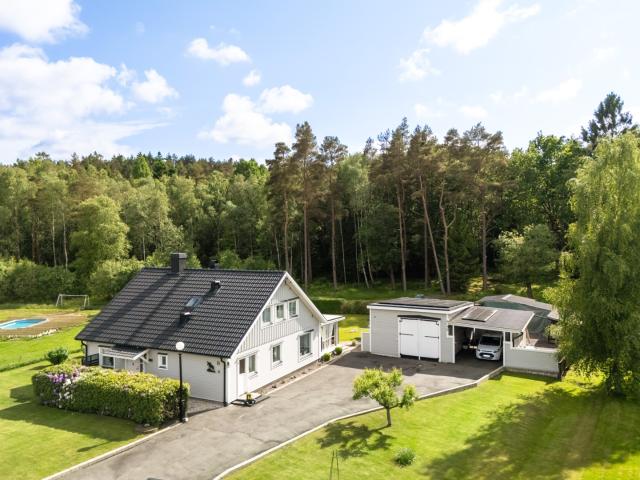 Hasselvägen 11