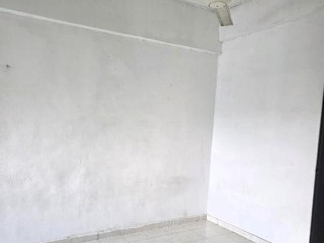 Hata Square For Rent