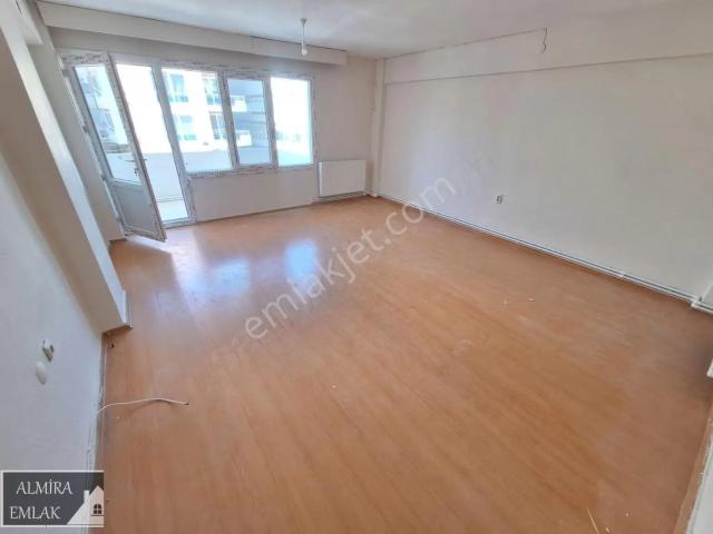Hatay Bahçelievler De Köşe 3+1 Doğalgazlı Arakat Kiralık Daire