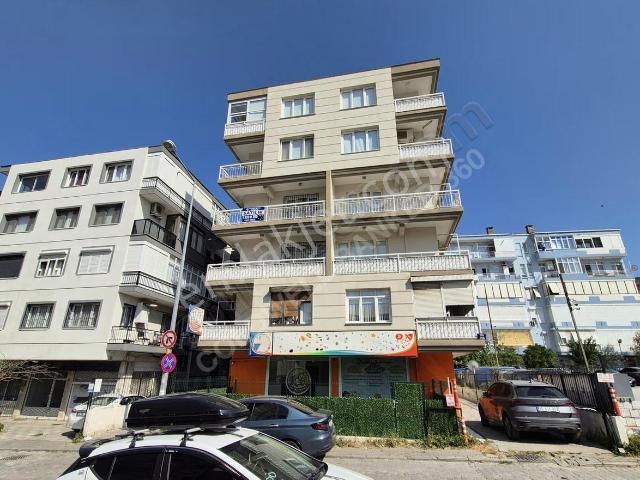 Hatay Bahçelievler'de Satılık 6+1 Dubleks Daire 253m²