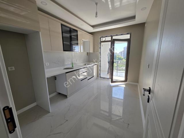 Hatip Mahallesnde 2+1 100m2 Ebeveyn Banyolu Geniş Balkonlu Daire