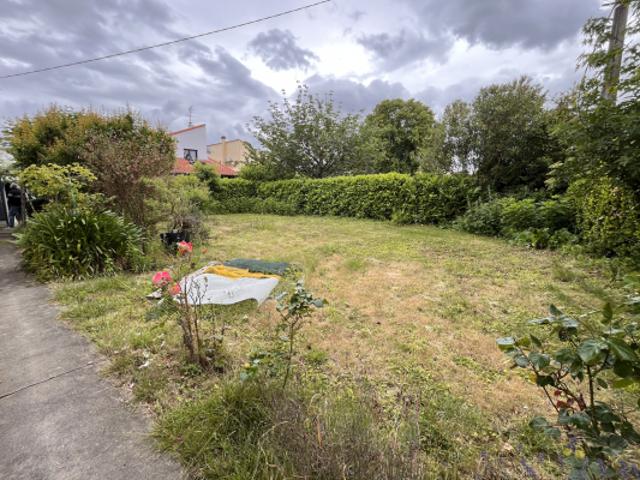 HAUT CENON MAISON DE PLAIN PIED À RÉNOVER AVEC JARDIN SUR