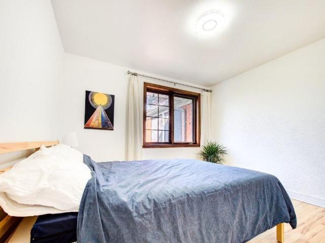 Haut d'un duplex 3 chambres Ahuntsic