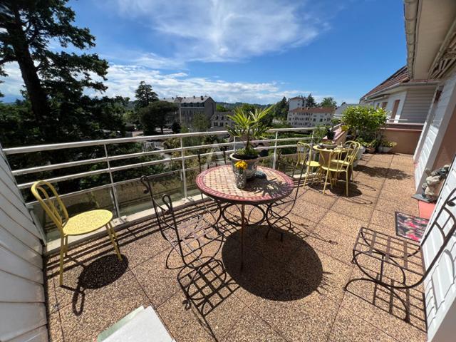 Haut de Billère Résidence standing Appartement 5 pièce s 114 m2 hab avec terrasse garage et parking