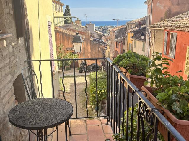 Haut De Cagnes Maison De Village 3 4 Pièces Avec Balcon 56m² Cagnes sur Mer
