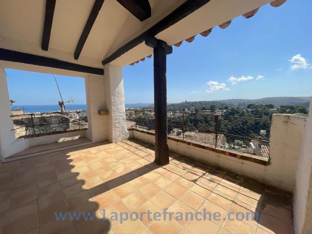 Haut de Cagnes maison terrasse vue mer