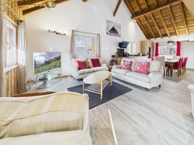 Haute Savoie 74, à vendre SAMOENS Domaine skiable Grand Massif Splendide duplex T6
