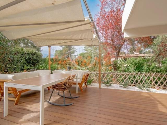 Hauts de Vaugrenier Magnifique appartement 3 pièces rez de jardin