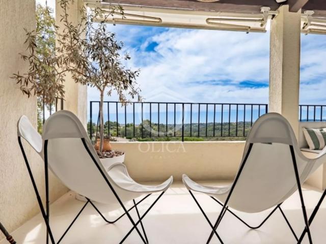 Hauts de Vaugrenier Appartement 3 pièces avec vue mer