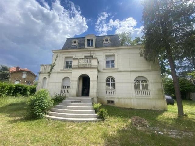 Hauts De Seine Vaucresson 92420 Maison 376 M2 6 Cham. 376m² Vaucresson