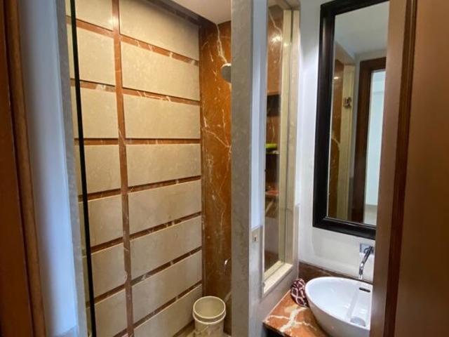 Hauz Khas Enclave 4 Bedroom 500 Sq. Yd. Builder Floor in Hauz Khas Enclave Delhi Listing ID: #9968