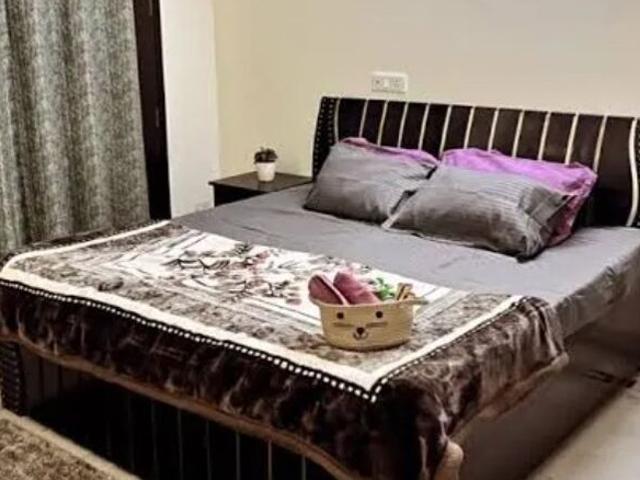 Hauz Khas, South Delhi 3 Bedroom 2000 Sq. Ft. Builder Floor in Hauz Khas Delhi Listing ID: #10374