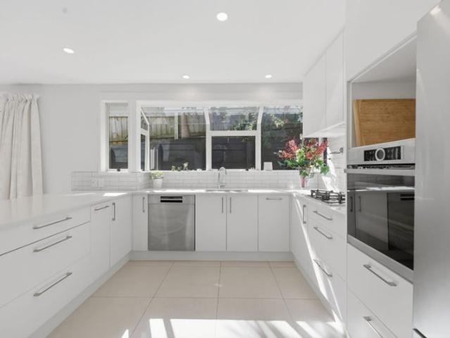 Hauraki, 4 bedrooms