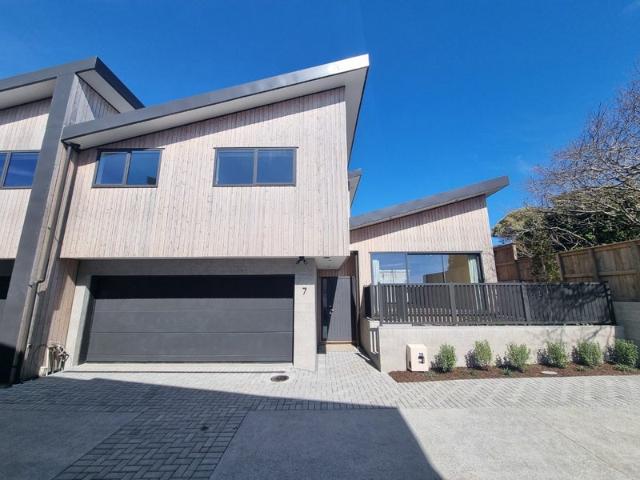Hauraki, 4 bedrooms