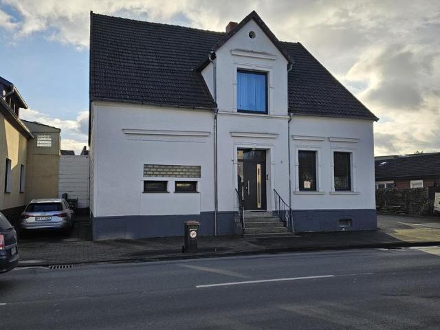 Haus Mehrfamilienhaus