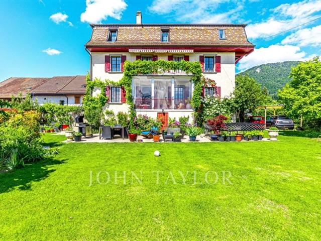 Haus mit 600m2 im Herzen von St Légier