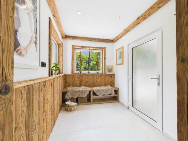 Haus mit 6 Schlafzimmer Altendorf / Drabunaschach 9133 ES91480260