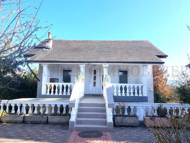 Haus mit 6 Wohneinheiten und hoher Mieterträge